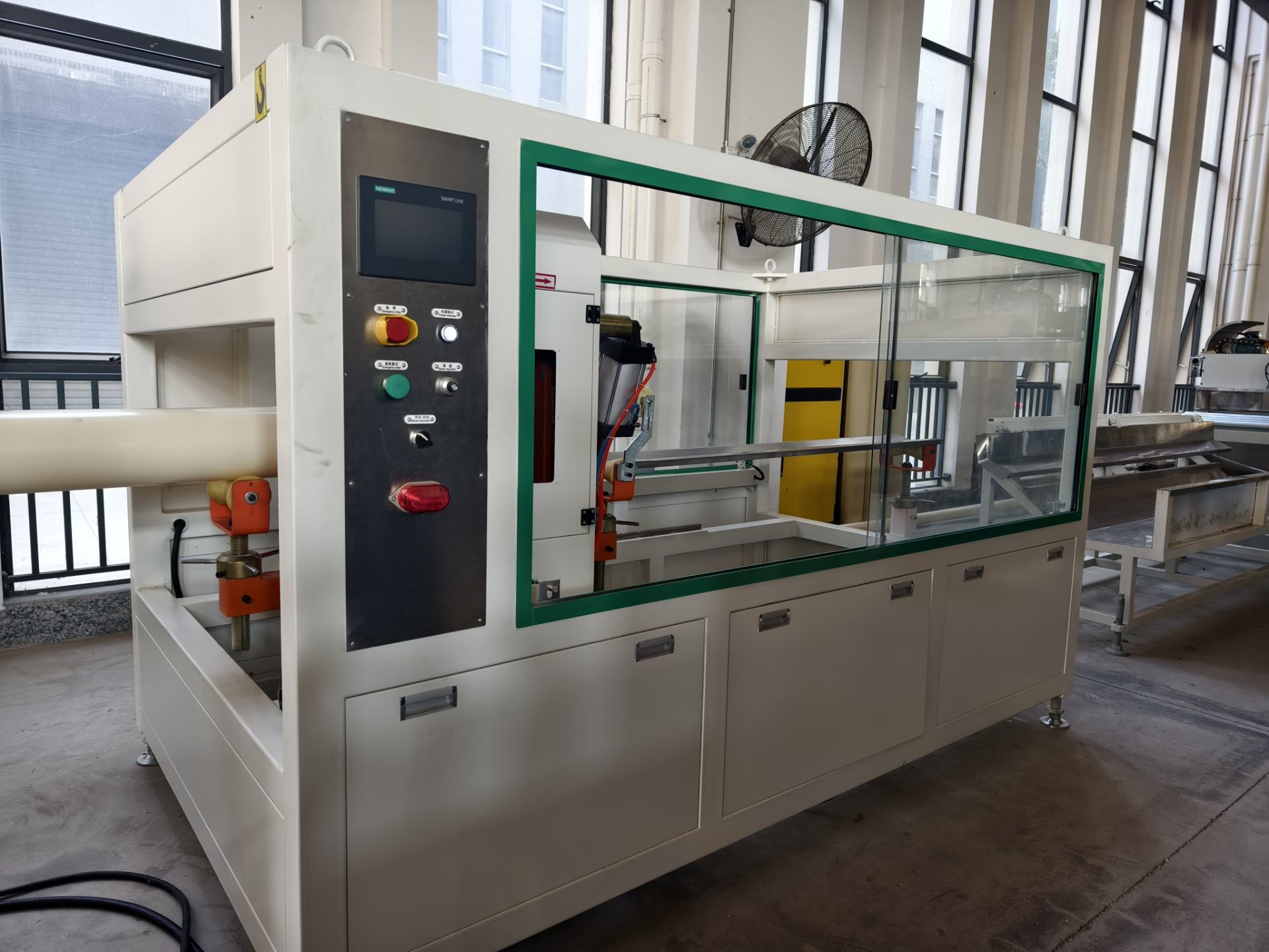ABS Pipe Extrusion Machine Used To Produce ABS / PE / PP Roll Core Tubes
