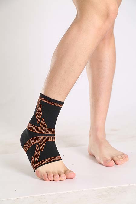 Amazon hot sale low cost Breathable Neoprene Ankle Support Sleeve Ankle protector