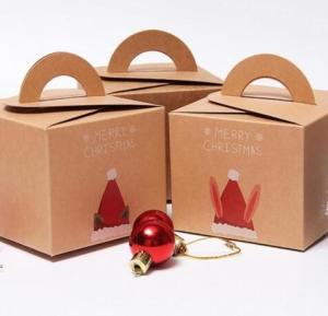 China Recycling Brown Kraft Christmas Paper Box Gift Packaging Box With Handle wholesale