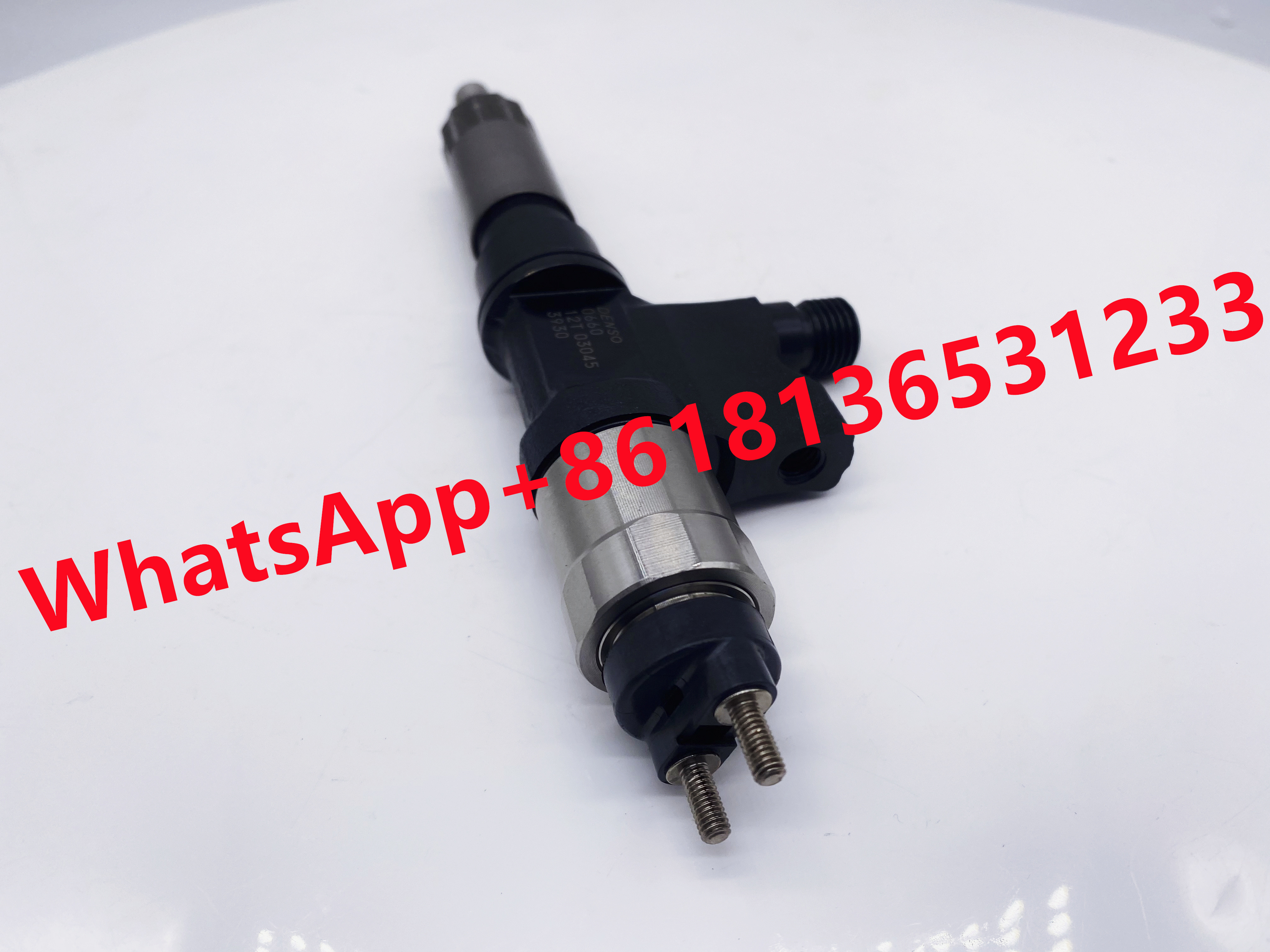 High Quality Diesel Fuel Injector 295050-1760 1465A439 Common Rail Fuel Injection Nozzle 295050-1760 1465A439
