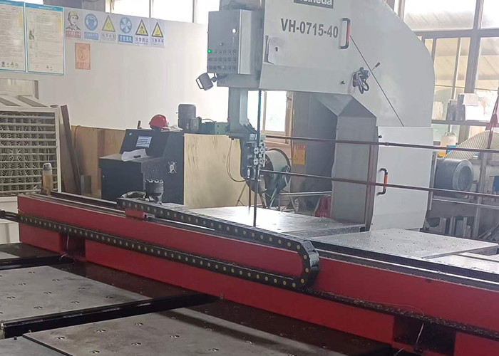 High Productivity 30kw CNC Vertical Band Saw For Sawing Tube And Sheet VH0408