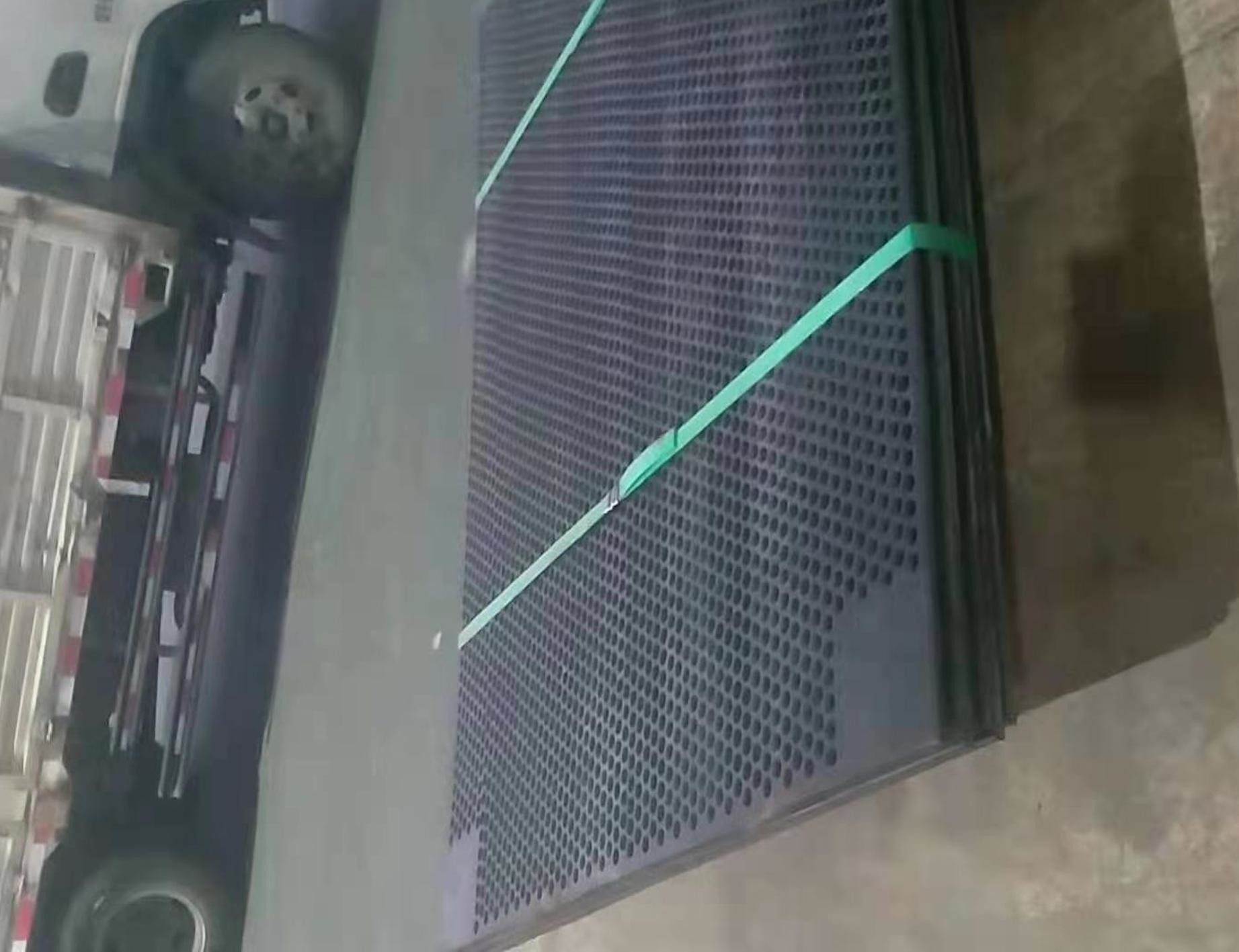 1.5m Perforated Metal Mesh SUS316 Perforated Wire Mesh Smooth Surface