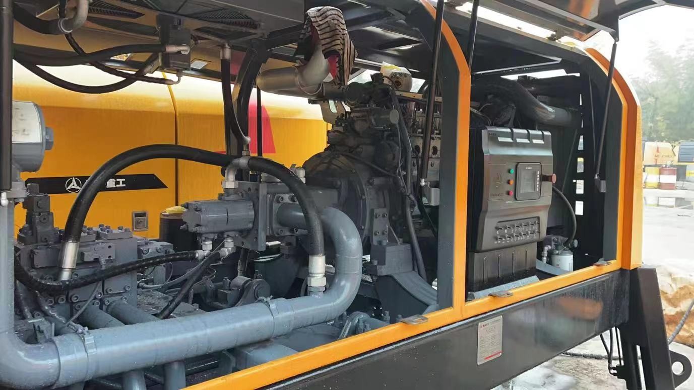 Rexroth Used Shacman Stationary Concrete Pump HBT60C 6830×2125×2685mm