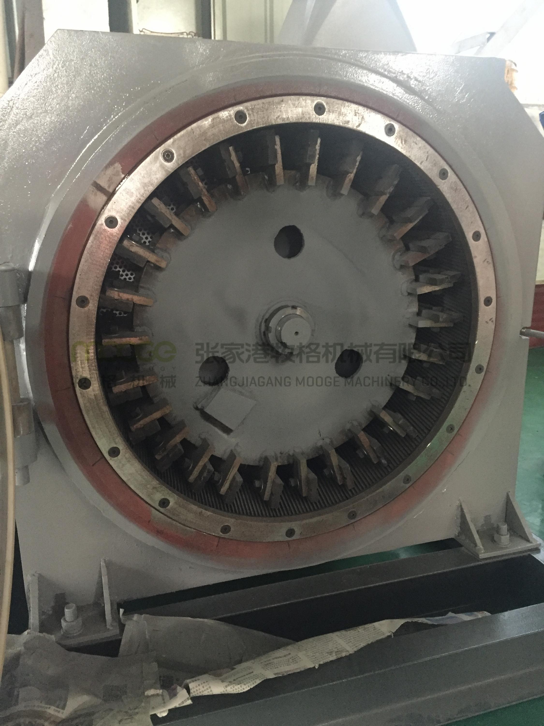 PVC EVA Plastic Pulverizer Machine Automatic ABS Pulverizer Machine