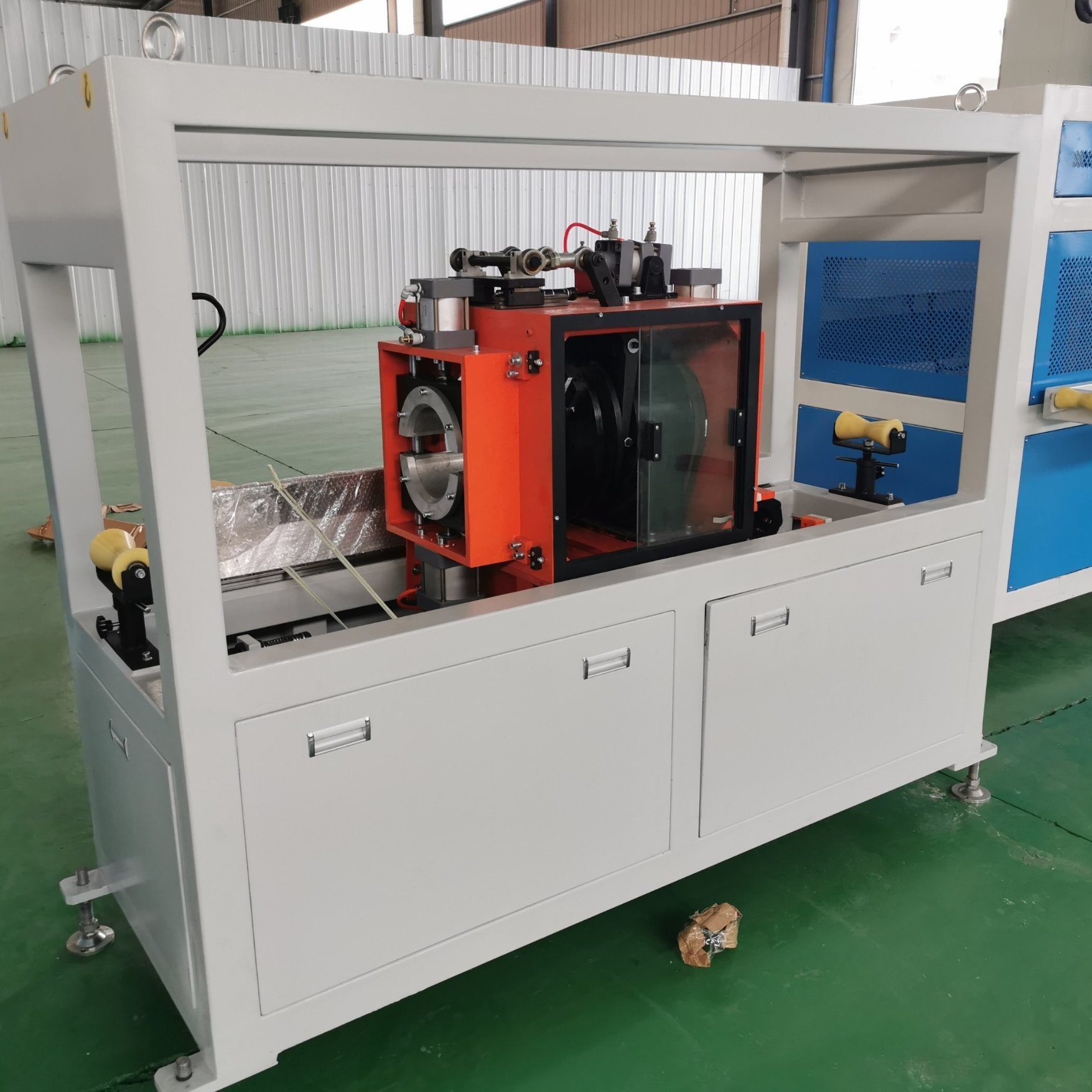 Advanced PVC Pipe Extrusion Machine / UPVC Tube Making Machine For Various Tube Diameters And Wall Thickness