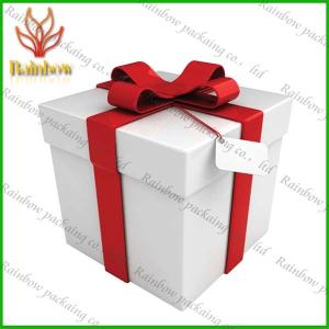 China Luxury White Paper Packaging Boxes For Shopping With Pantone Color Printing wholesale