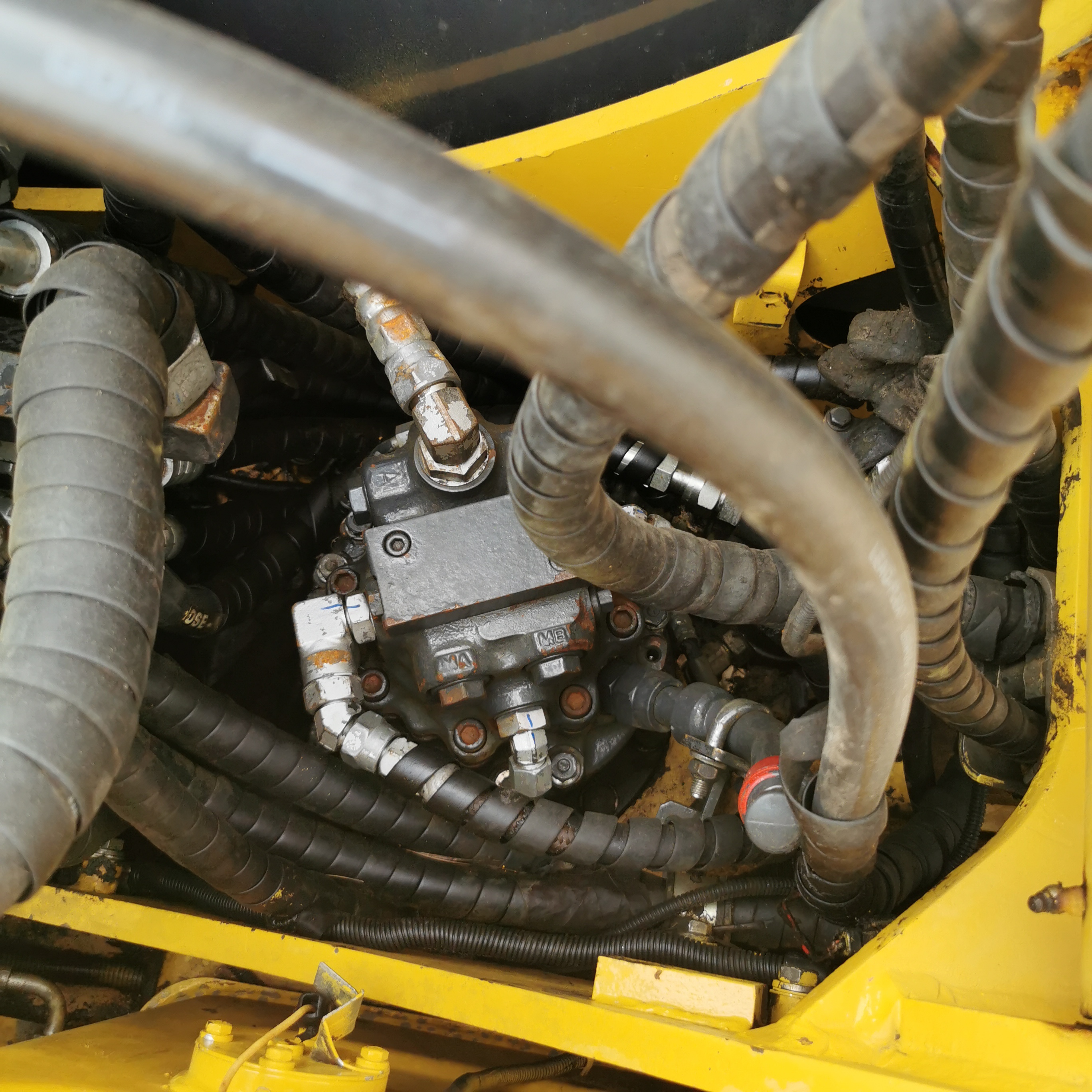 Komatsu PC70 Small Excavator Used with 1700 Working Hours and 6.5TON Operating Weight