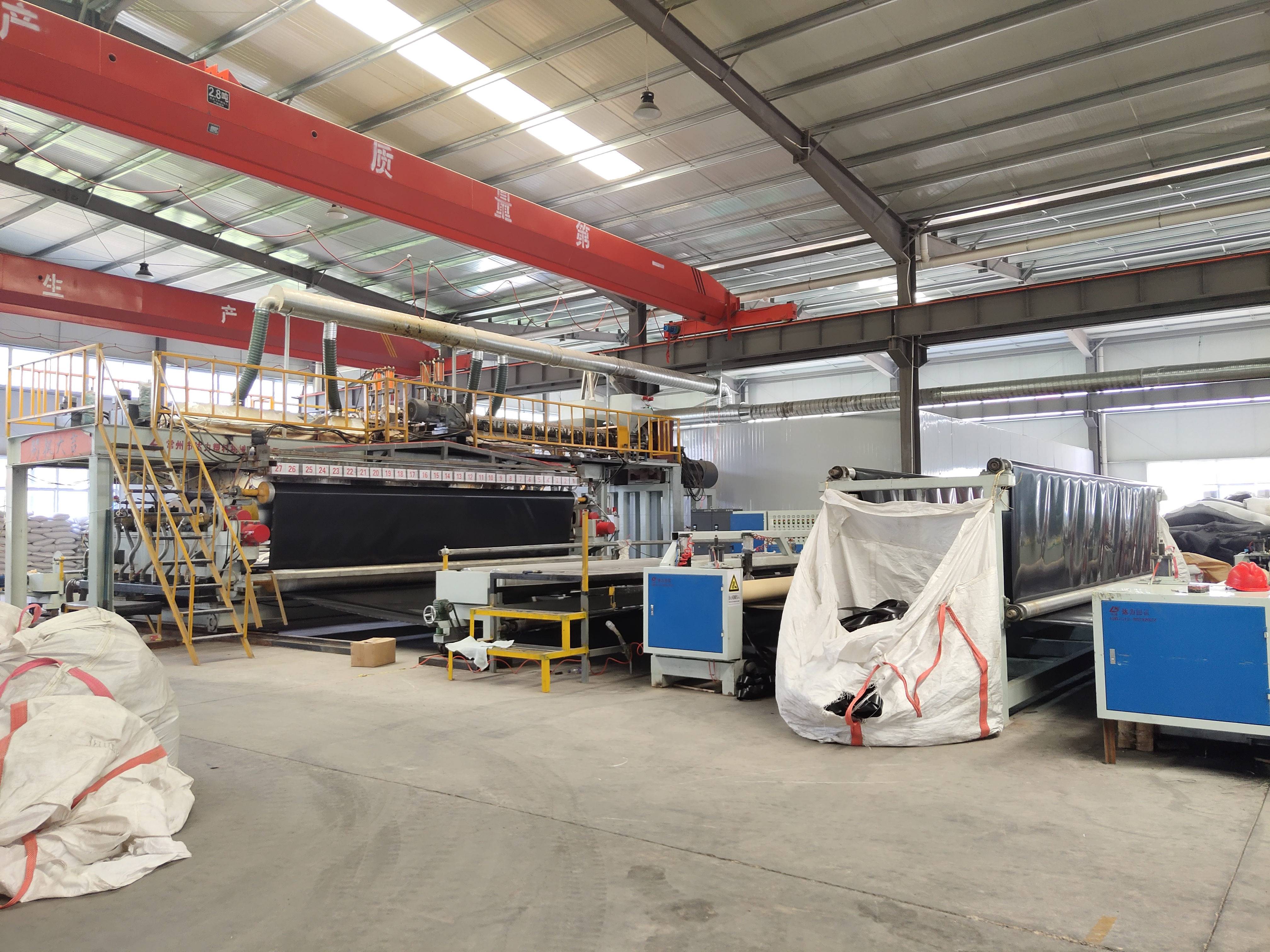 1mm and 2mm Thickness Black Textured Geomembrane for Preventing Leakage in Aquaculture