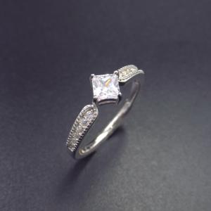 China Simple Main Like Diamond Stone Wedding Rings Quadrilateral Shape wholesale