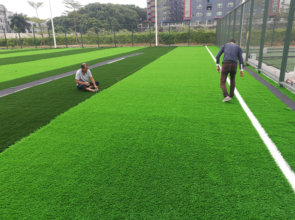 Flyon 2021 Artificial Grass Shenzhen Factory Soccer Artificial Turf for sport tennis grass