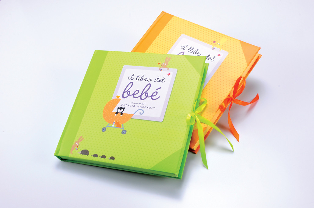 A4 Hardcover Book Printing , Bookbinding And Printing Services 210mmx297mm 2mm