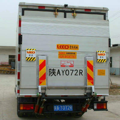 Steel Material Trucks Hydraulic Tailgate Lifter With 1000KG Loading Capacity