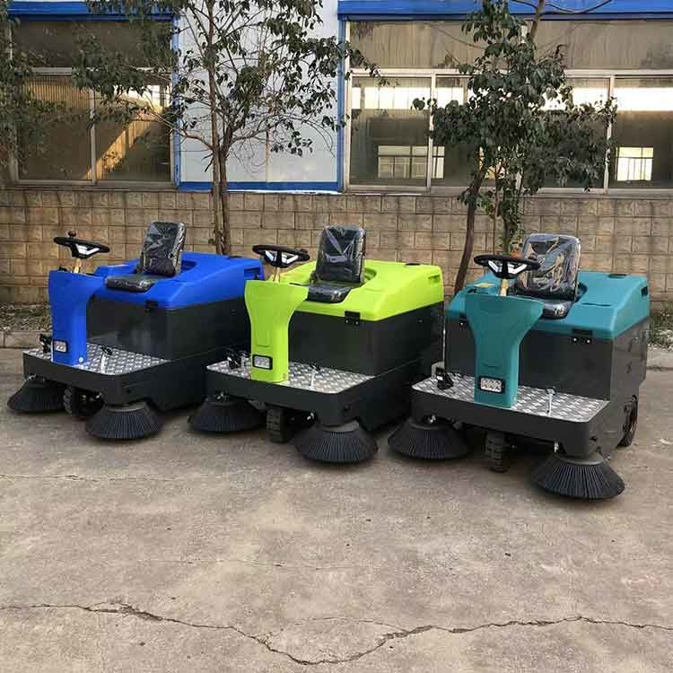 8500m2/H Sunshade Street Sweeping Machine Double Brush Wash And Tow Together