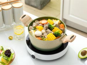 China Heavy Duty Aluminum Casserole With Non Stick Interior wholesale