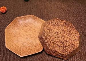China Polygon Coconut Wooden Serving Plates Handcrafted Traditional Dinner Plate wholesale