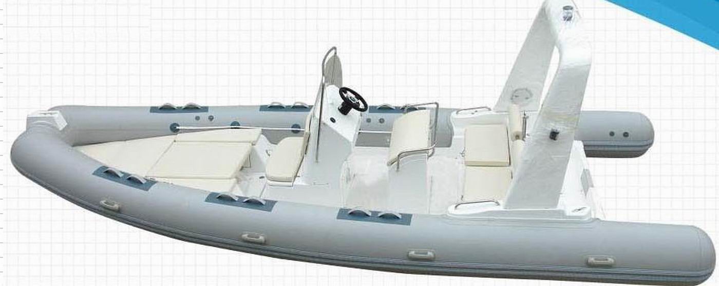 Rigid Hull Inflatable Boats 22 Ft Toughness / Reliability With Fiberglass Step