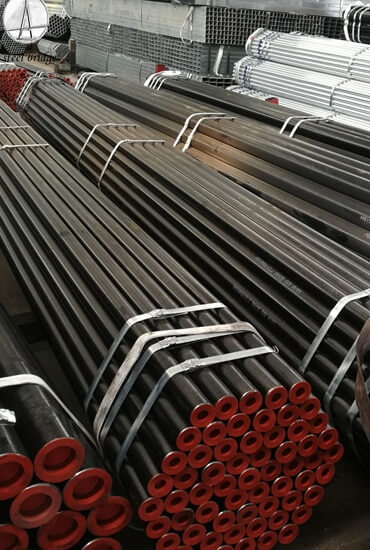 Astm A53 Mild Steel Pipe Tube SCH40 Wall Thickness Black Varnish Surface