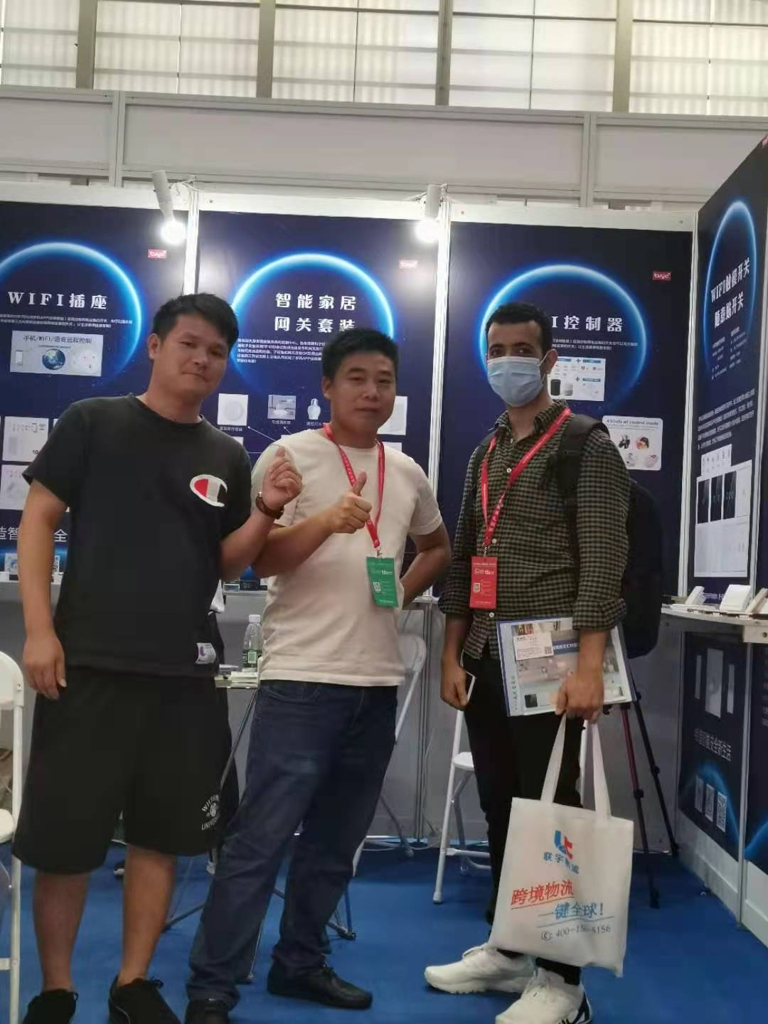 tuya wifi App Timing Home Smart Switch Socket WiFi Smart Switch Interruptor Inteligente Relay support voice control