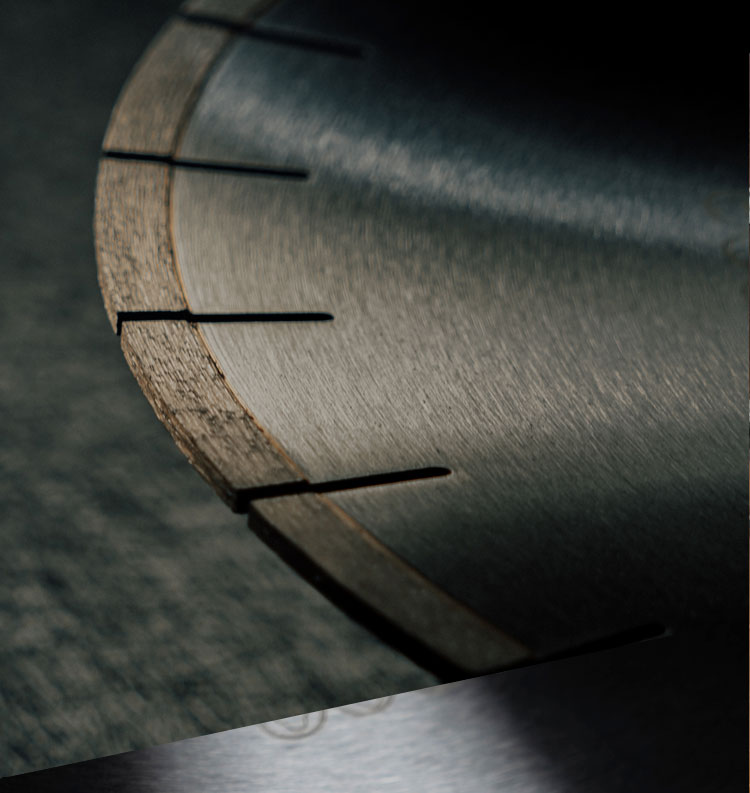 Diamond Powder Alloy Steel D400mm Saw Blade for Silent Wet on Quartz Stone Cutting