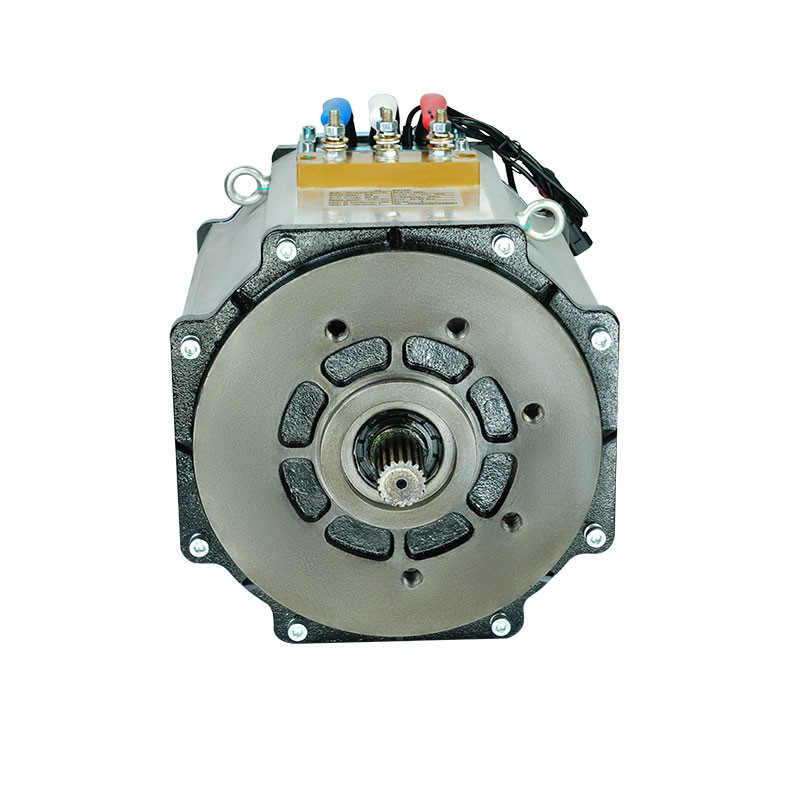 Highly Adaptable 16.6kW Synchronous Reluctance Motor for Electric Forklift