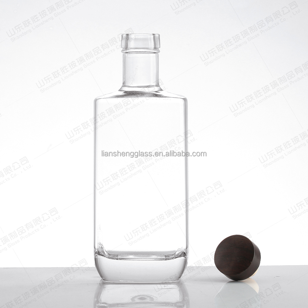Custom Logo 750ml Extra Flint Clear Square Shape Glass Vodka Brandy Whisky Liquor Bottle