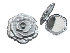 China Plastic rose shape silver cosmetic mirror logo is customize wholesale