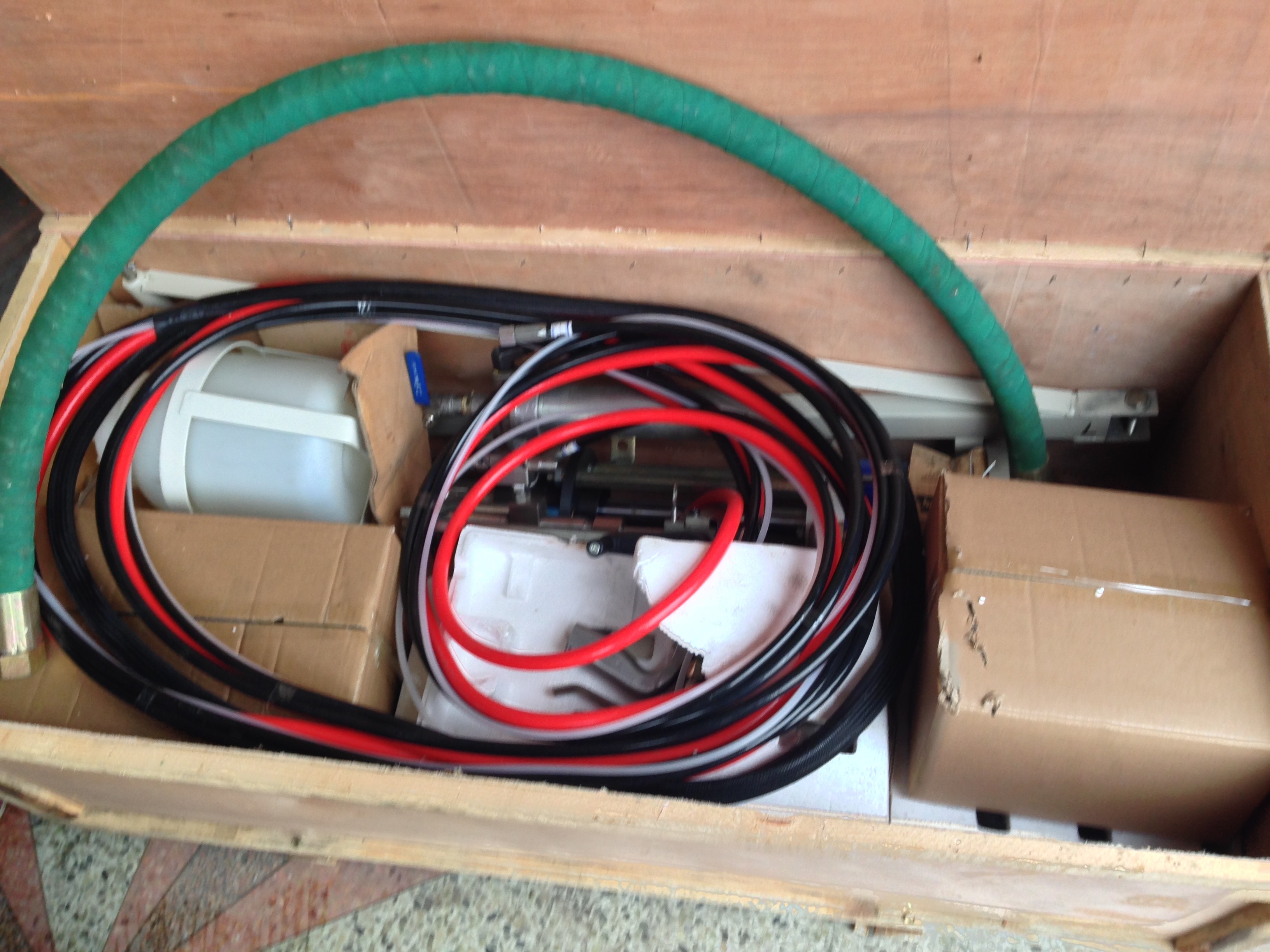 resin spray gun with chop system
