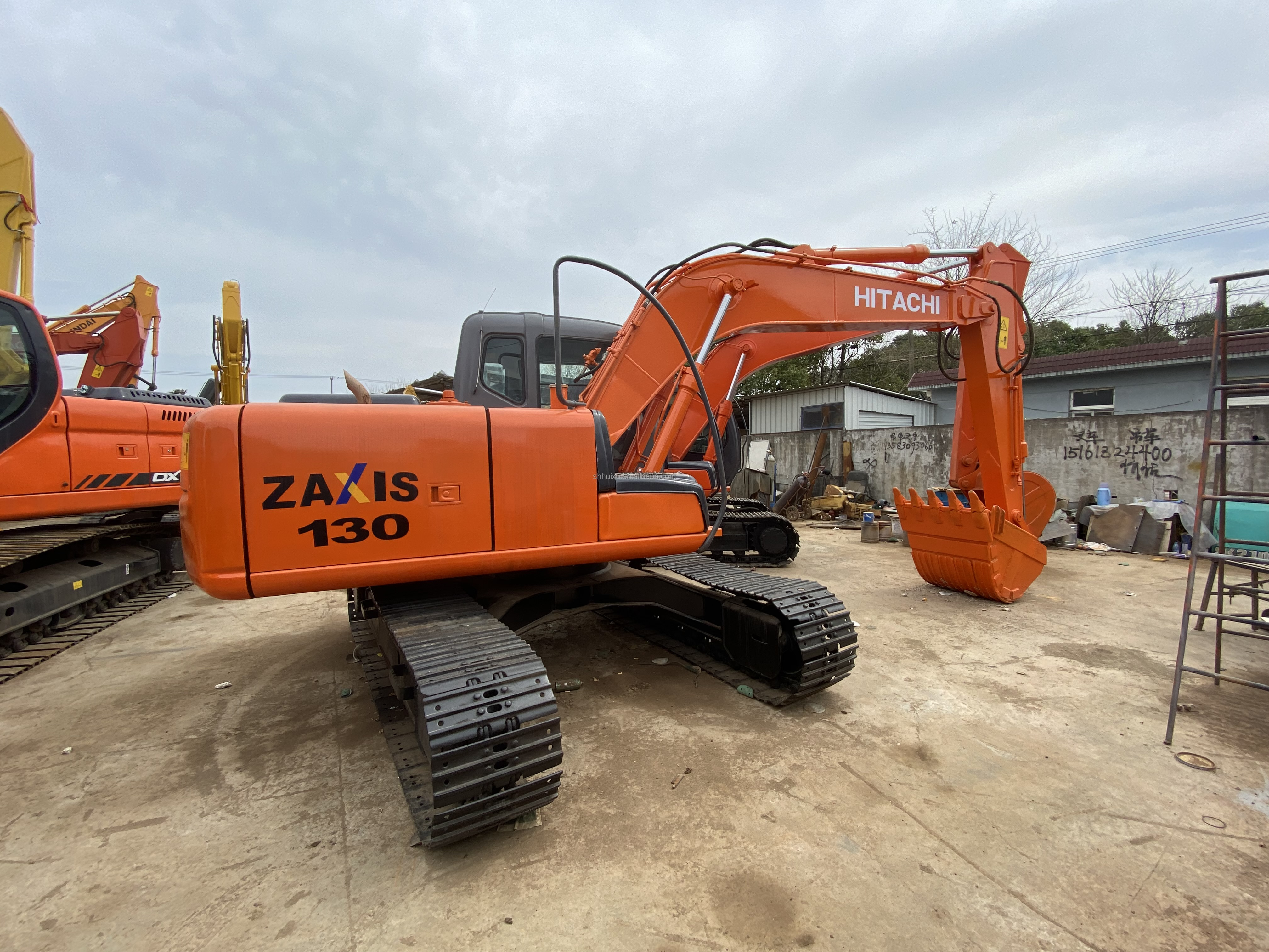 Hitachi hot sale Crawler excavator Hitachi ZX130 second hand Hydraulic Good condition/Used digging machine cheap price