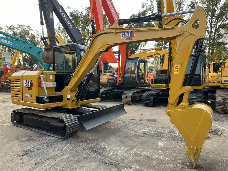 Japan Made Active Used Cat 305.5 Mini Excavator in with Original Hydraulic Valve