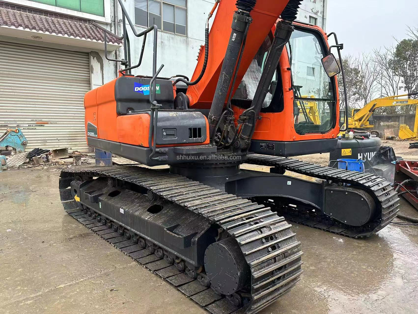 Medium 20 Ton Bagger Used DOOSAN DX225LC Second Hand Diggers