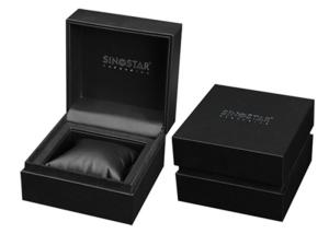 China Black Leather Twist Single Watch Box Velvet / PU Internal Material For Mens wholesale