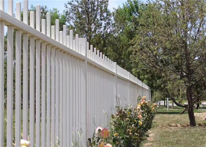Flat Top Tubular Steel Fence Panels 100mm Picket Distance Square Pipe Horizontal Rail