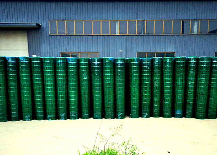 18m Length Green Plastic Coated Wire Fencing Panels Pvc Coated Wire Mesh Rolls