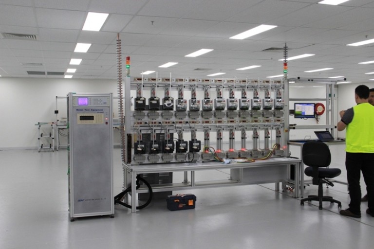 Electric Single Phase Power Source Customized YCS-101 Stationary Power Source