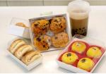 Baking Foods Paper Takeaway Containers With Plastic Lids Customized Logo