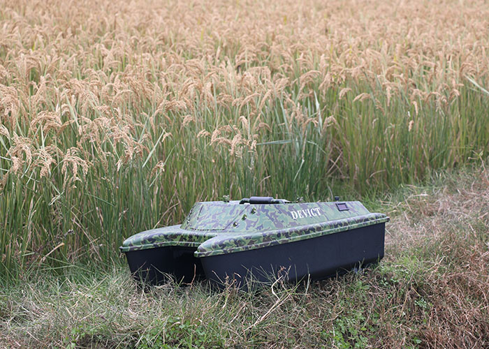 DEVICT Remote Control Boat With Fishfinder DEVC-308M Camouflage