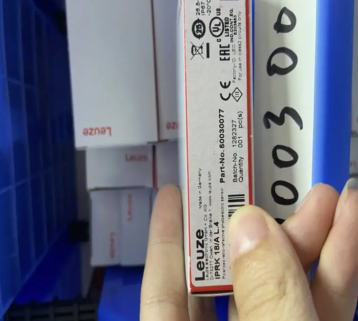 Original Genuine Laoyice 66001300 MLD300-T4 Multi-Beam Safety Light Curtain Industrial Site