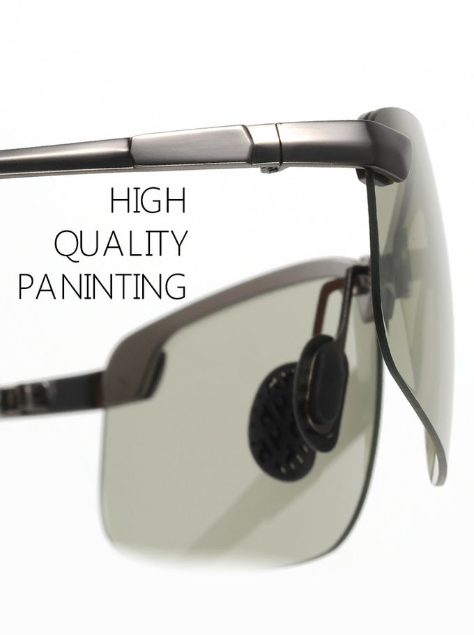 Polarized Photochromic Mens Luxury Sunglasses BSCI Color Changing Lens