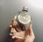 Beverag Juice Wine Flat Glass Water Bottle 12.3oz 17.7*8.6cm
