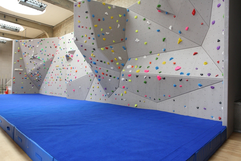Customized Durable Colorful Indoor Outdoor Rock Climbing Wall Gym Equipment for Design