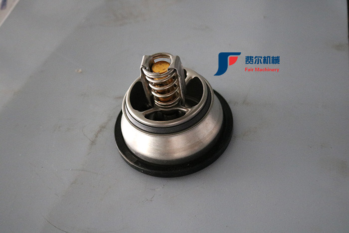 WP6G Weichai Diesel Engine Parts , Engine Thermostat Housing Standard Size