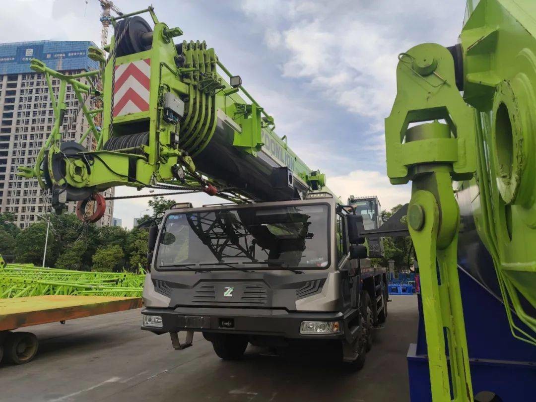 Zoomlion 70t Refurbished Truck Mounted Crane 75km/H Anti Collision