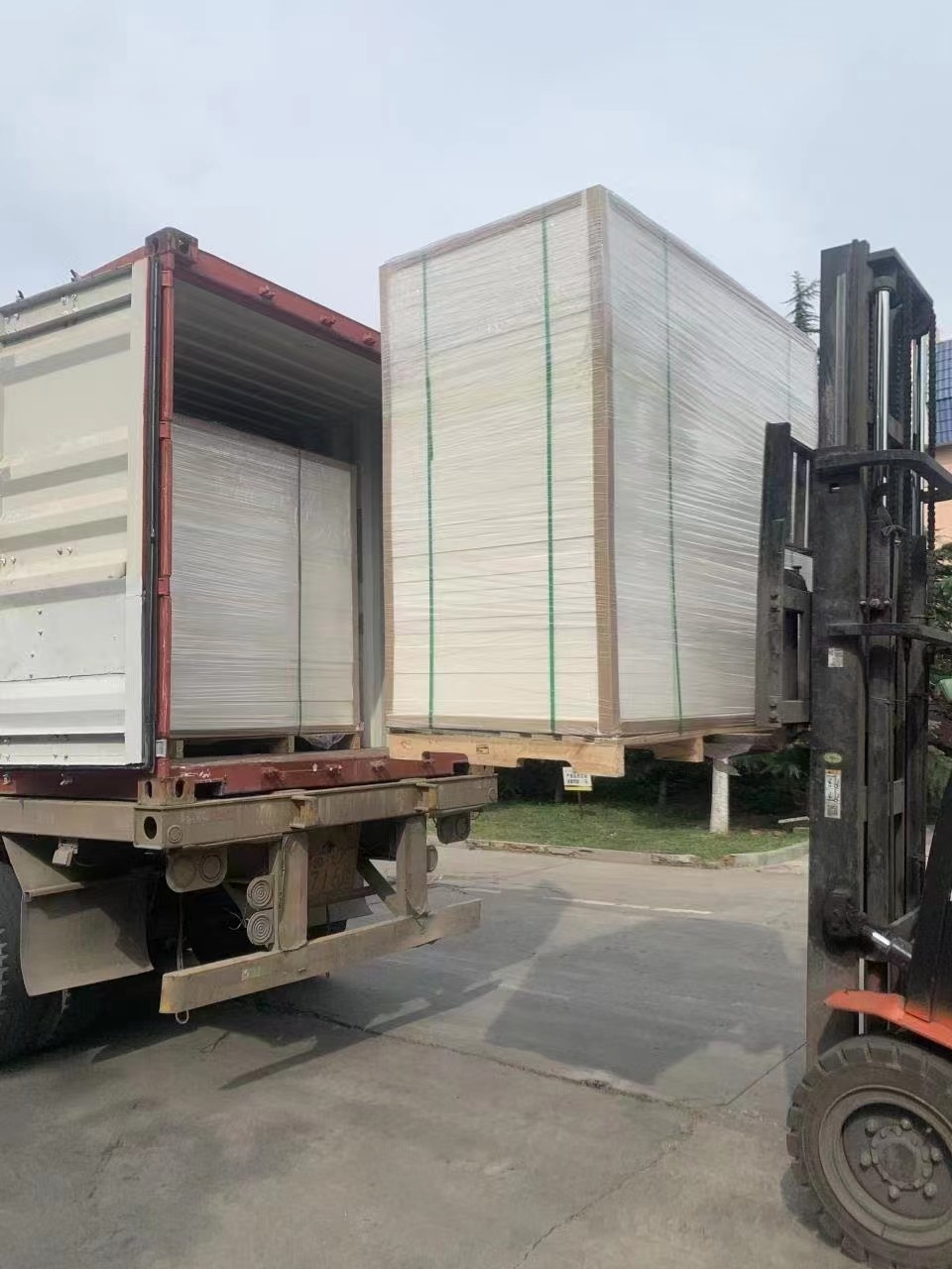heat resistant insulation board material for glass tempering furnace