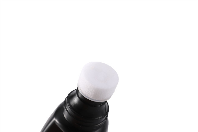 Black Color 2.46 Fl. Oz. Liquid Shoe Polish Sponge Instant Shine Ultra-Brilliant Leather Lanolin Nourishes Leather Boots