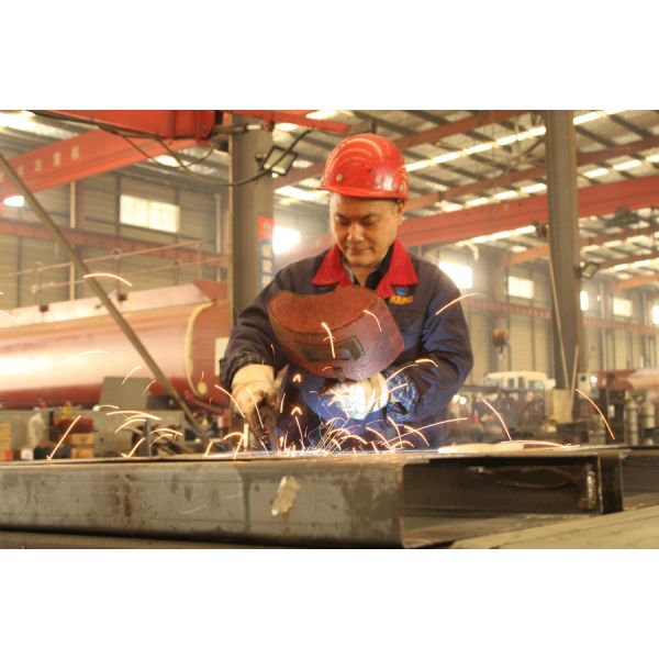 4x2 FOTON Aumark TX Flatbed Camion Truck 116HP Gasoline Petrol Engine Single Row Light Cargo Truck Best Price For Sales