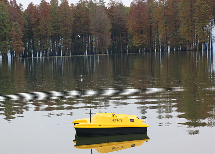 DEVC-303 yellow bait boat fish finder DEVICT fishing robot with GPS