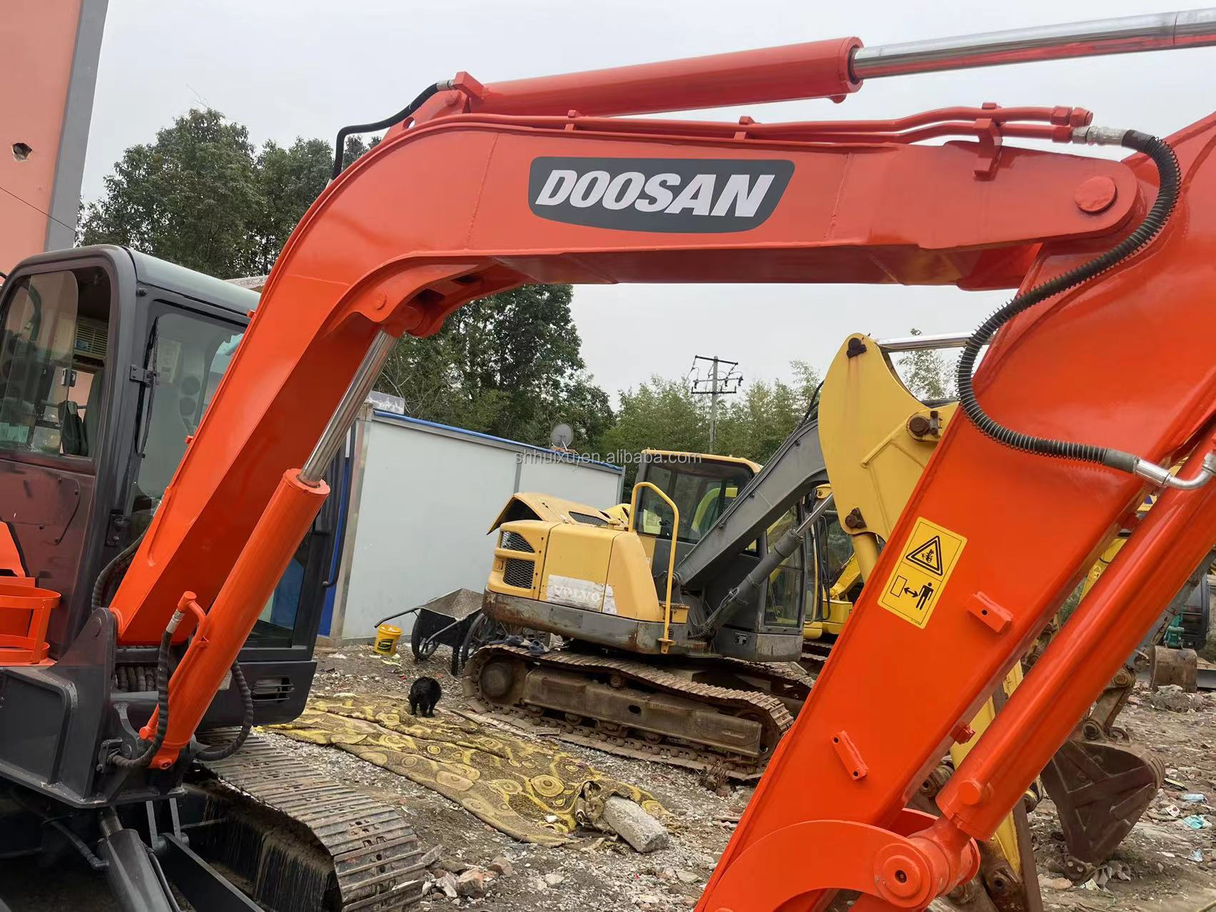 New Good sales second-hand excavator Doosan DH60W used doosan excavator cheap price doosan 60