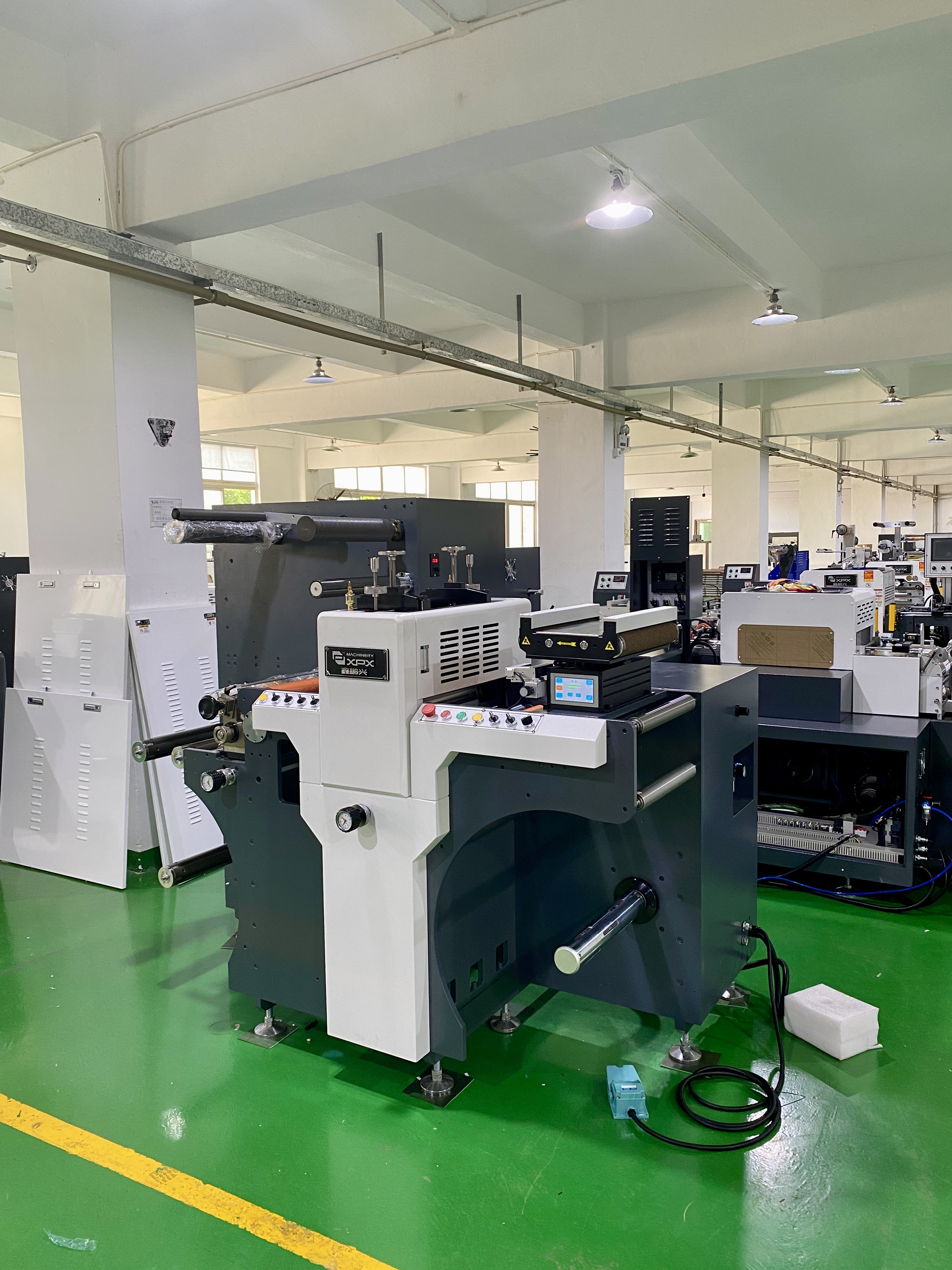 1500KG Weight Rotary Slitting Machine for Full Die Cutting Paper Roll