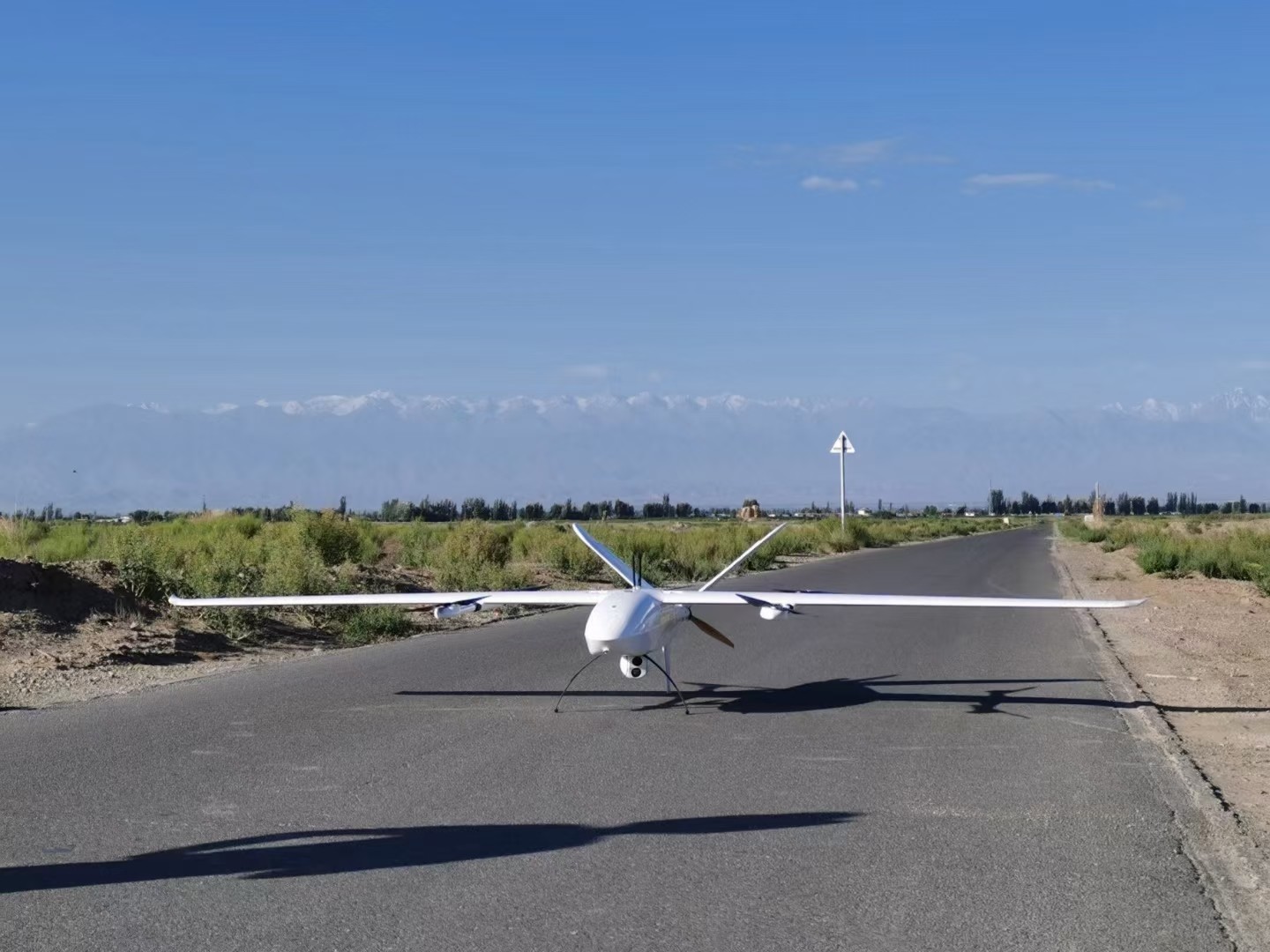 CP25 The Ultimate Reconnaissance Drone with High-Speed Cruising and Autonomous Operation and 10kg maximum load weight