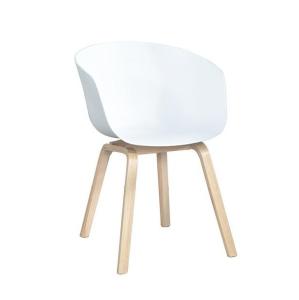 China Nordic simple plastic leisure chair Hale dining chair creative wood foot coffee shop chair theme restaurant chair wholesale